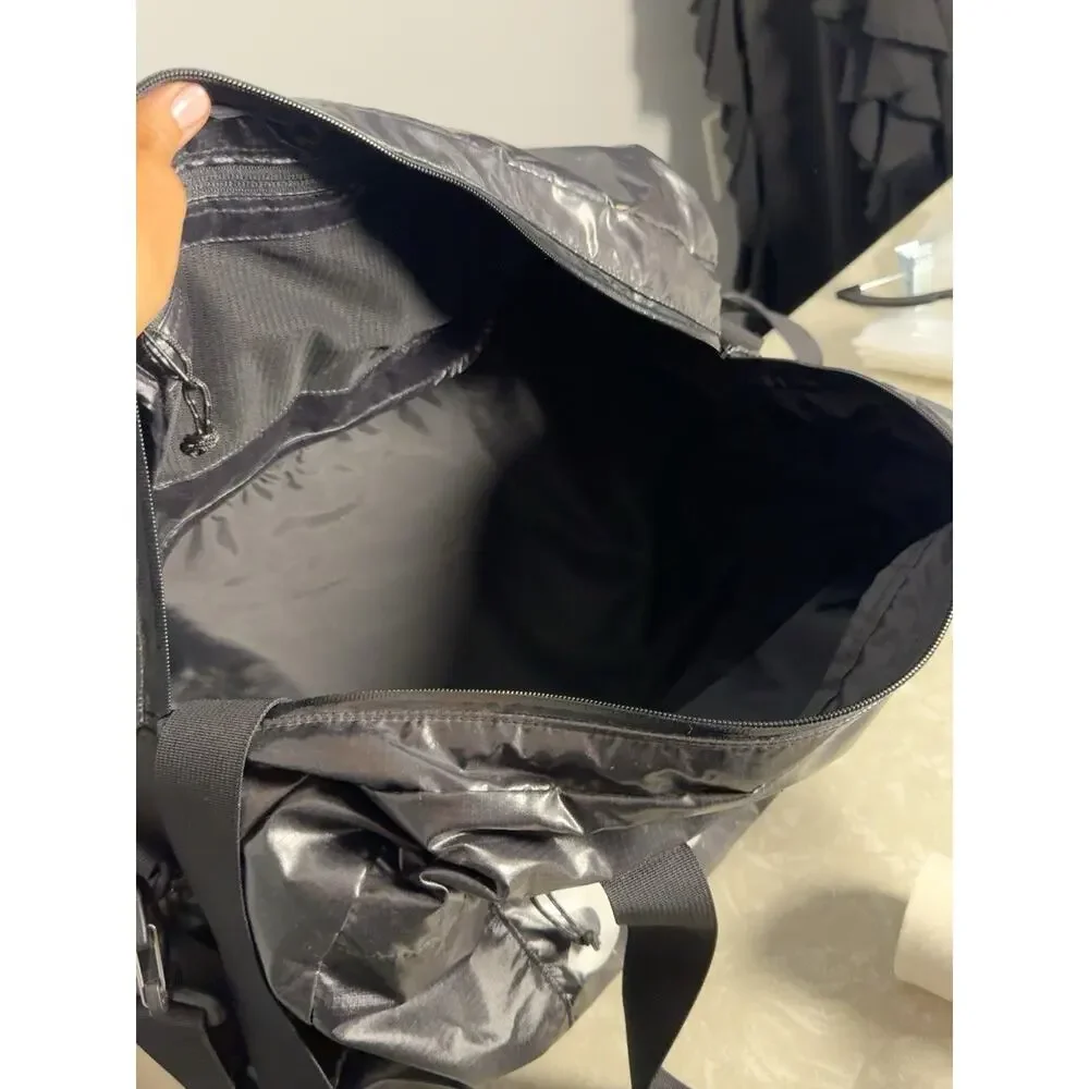 Supreme Large Black Nylon Logo Duffle Bag Zip Closure Adjustable Shoulder Strap